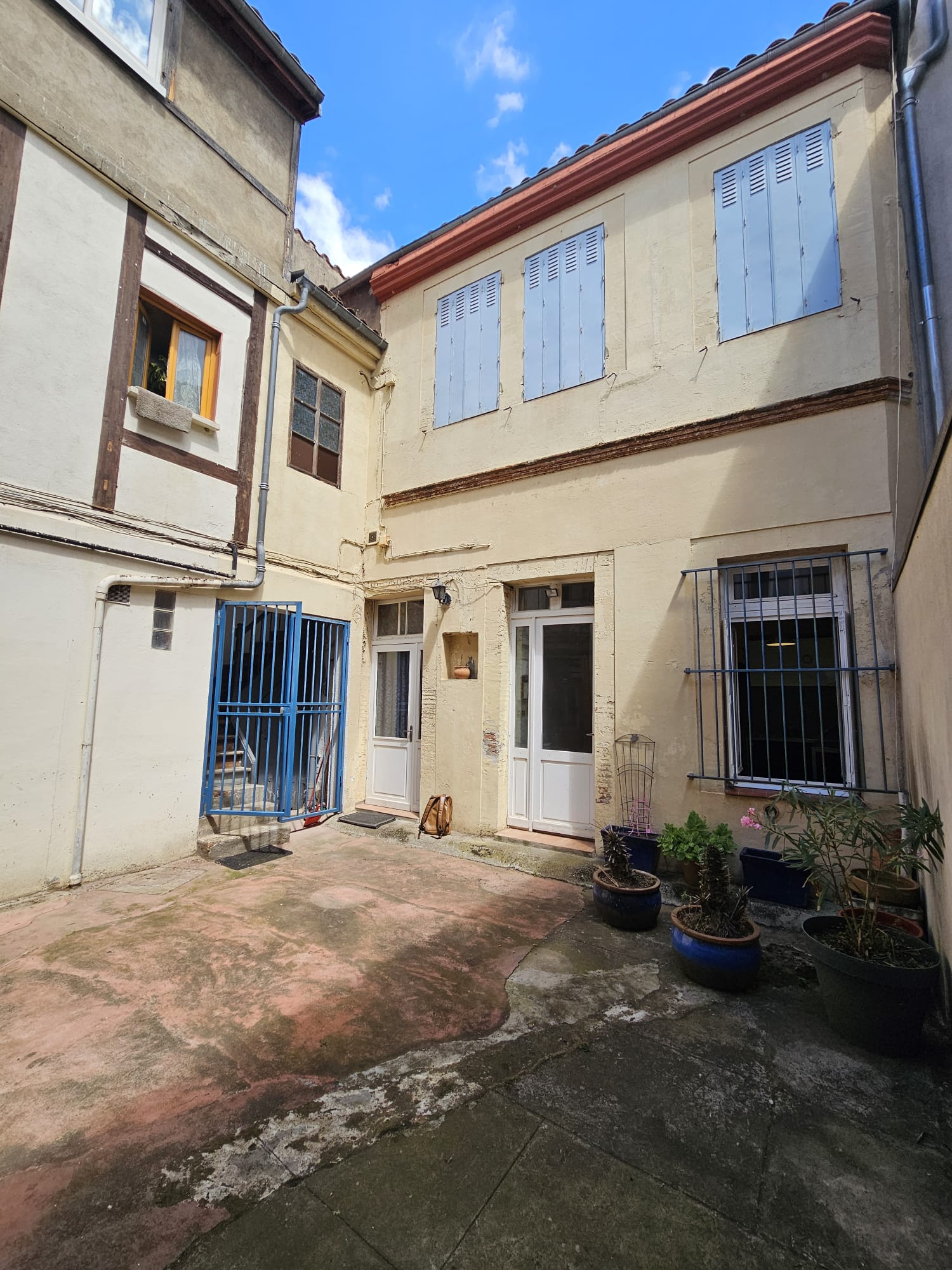 Façade avant ravalement